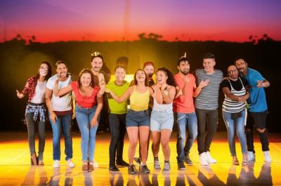 Desperte Seu Palco Interior: Aulas de Teatro em Nova Mutum Que Transformam Vidas e Quebram a Timidez!